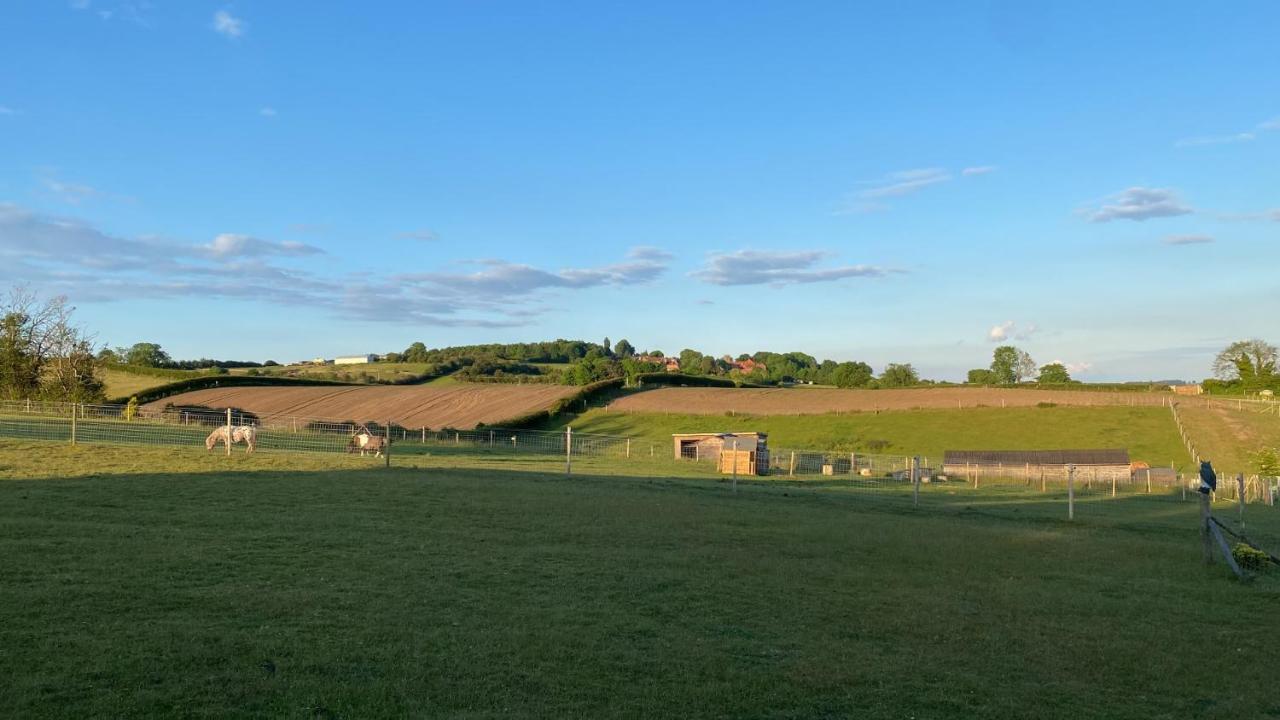 King Richard'S Luxury Lodge - Sleeps Up To 8 ,Dog Friendly ,Near Sherwood Forest At Fairview Farm In Nottingham Set In 88 Acres And Great For Groups,Family Gatherings,Corporate Events 외부 사진