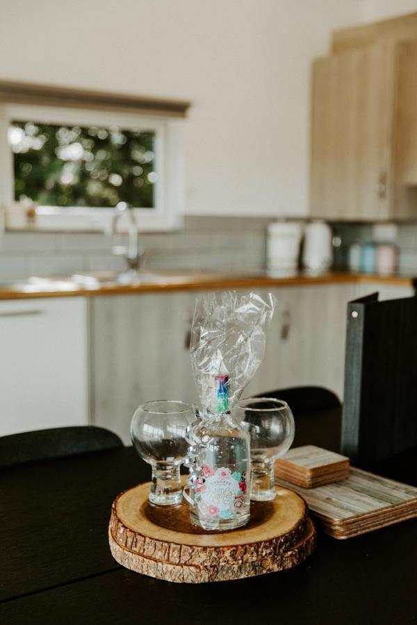 King Richard'S Luxury Lodge - Sleeps Up To 8 ,Dog Friendly ,Near Sherwood Forest At Fairview Farm In Nottingham Set In 88 Acres And Great For Groups,Family Gatherings,Corporate Events 외부 사진