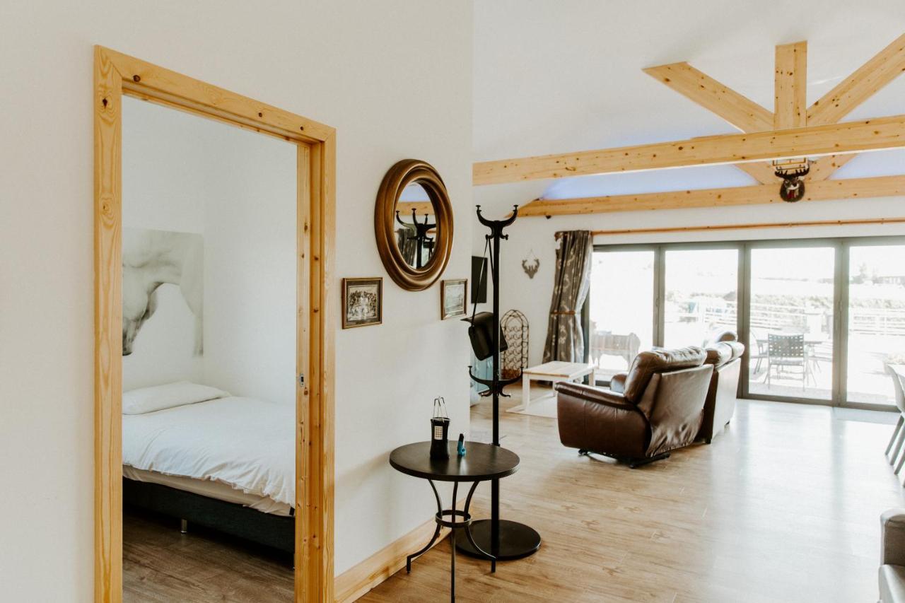 King Richard'S Luxury Lodge - Sleeps Up To 8 ,Dog Friendly ,Near Sherwood Forest At Fairview Farm In Nottingham Set In 88 Acres And Great For Groups,Family Gatherings,Corporate Events 외부 사진