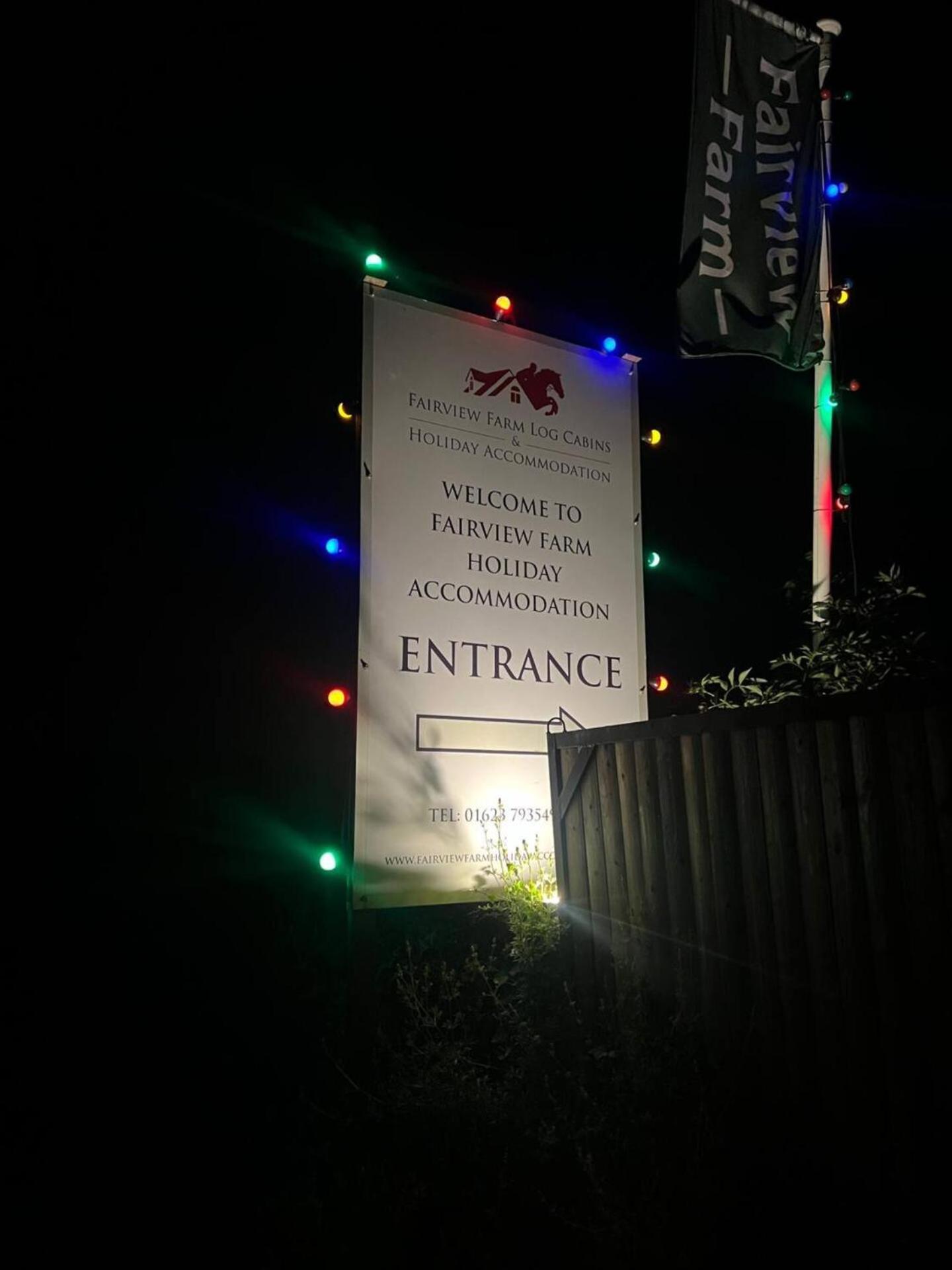 King Richard'S Luxury Lodge - Sleeps Up To 8 ,Dog Friendly ,Near Sherwood Forest At Fairview Farm In Nottingham Set In 88 Acres And Great For Groups,Family Gatherings,Corporate Events 외부 사진